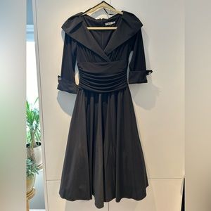 Perfect holiday, or black tie party dress!